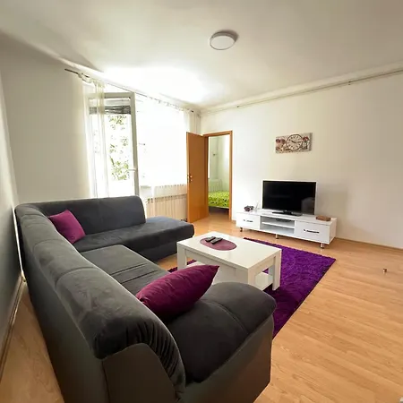 Apartment Purple Cacti Sarajevo