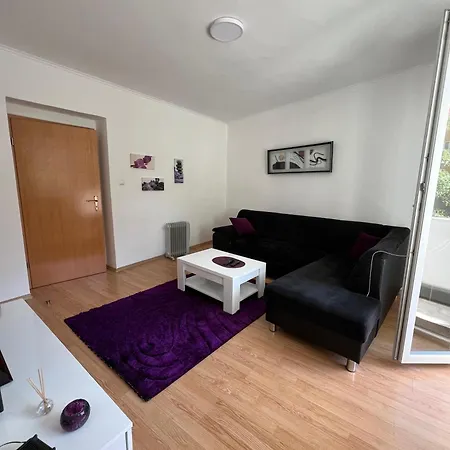 Apartment Purple Cacti Sarajevo